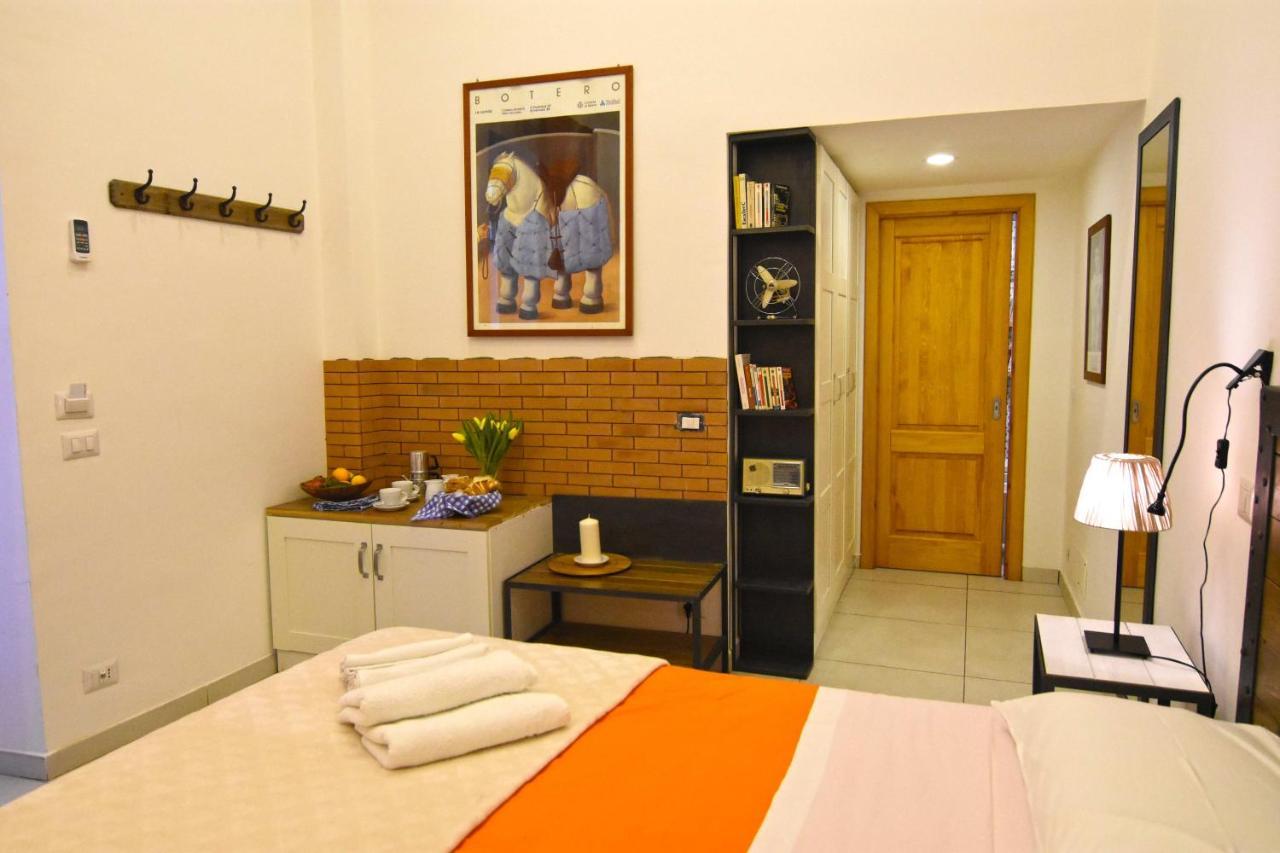 Ninarella Napoli Bed and Breakfast Exteriör bild